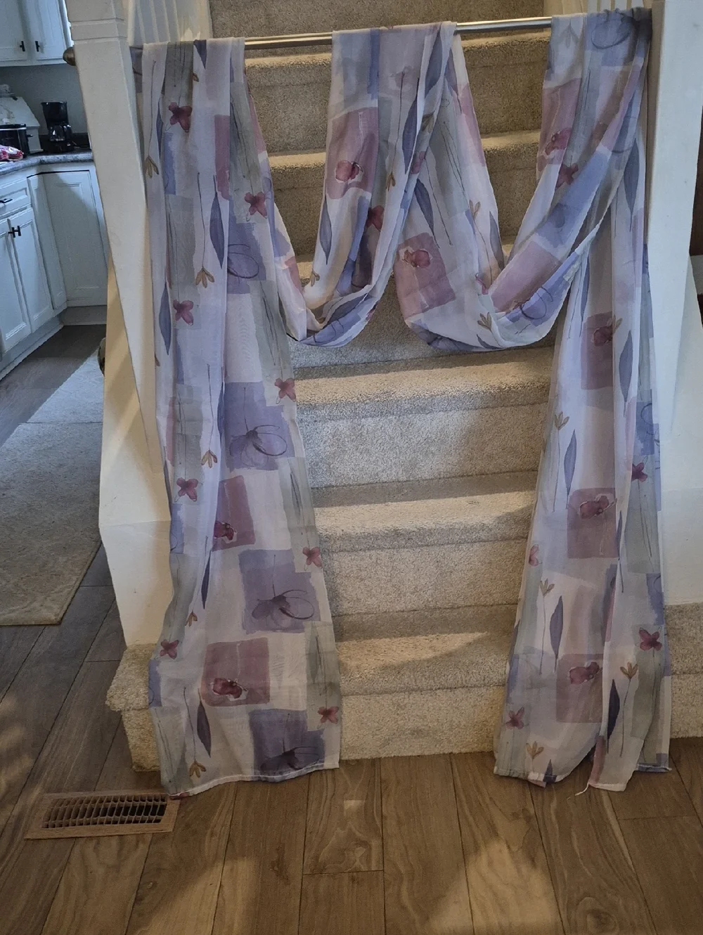 Long Floral Window Scarf 210x59
